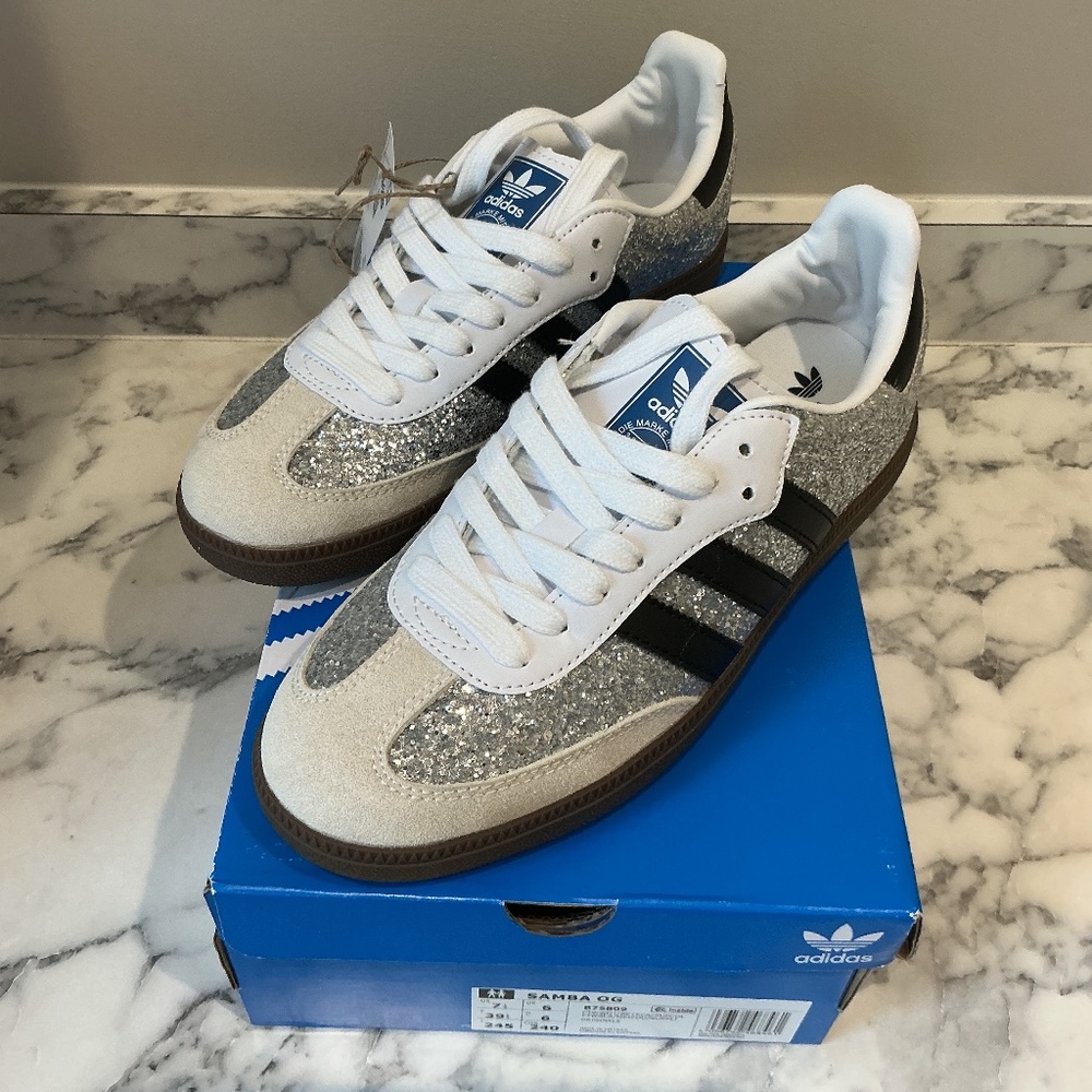 Adidas Samba Shoe Silver Sparkle with Black Stripes Size US 7.5M Women